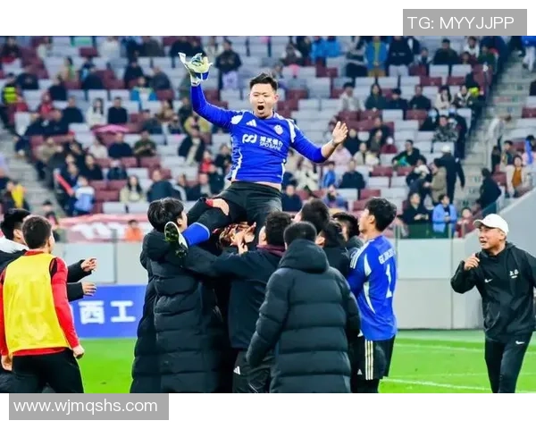 上海足球队荣登全国足球耐力排行榜首位引发热议 上海足球队荣登全国足球耐力排行榜首位引发热议