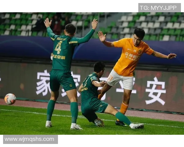 武汉足球队以96分稳居邀请赛积分榜首位展现强劲实力