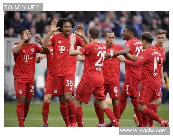 越南足球消极比赛引发争议球迷与媒体对球队表现的不满与反思 越南足球消极比赛引发争议球迷与媒体对球队表现的不满与反思